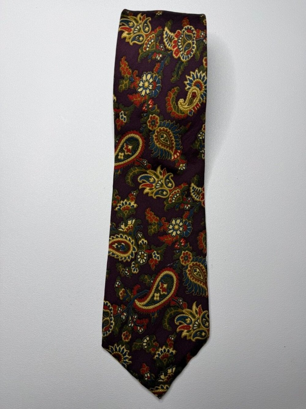 Brooks Brothers Makers Purple Paisley 100% Silk Tie Made in USA Classic Necktie